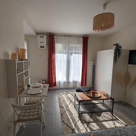 Studio Rambouillet, Parc & Foret Apartment Exterior photo